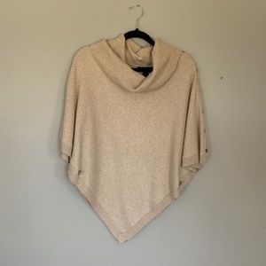White House Black Market beige size S poncho